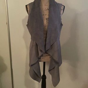 Yoki faux suede/fur vest.